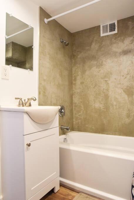 Cozy Mount Washington Home With Parking-Sleeps 4 Pittsburgh Extérieur photo